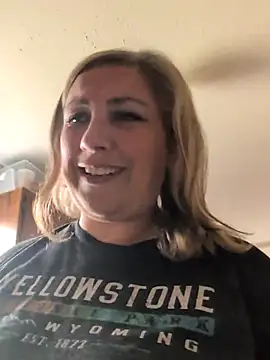 Canadian_BBW webcam