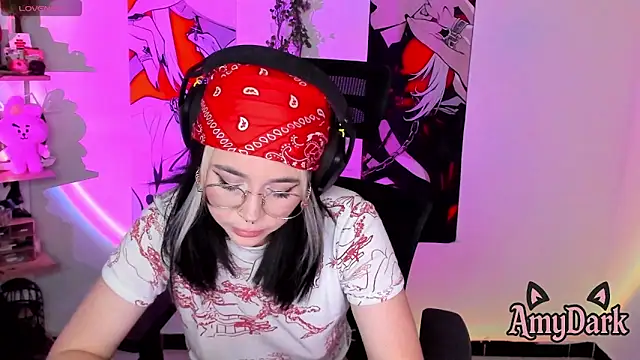 _AmyDark webcam