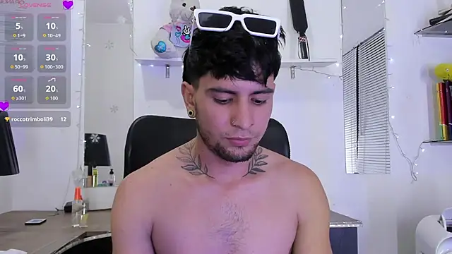 StefanoBigCock webcam