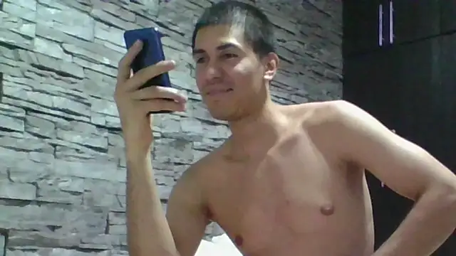 Sexylatin64 webcam