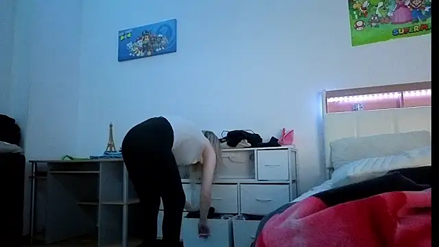 nicole77745 webcam