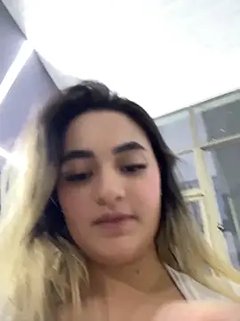Antonella_Julieta webcam