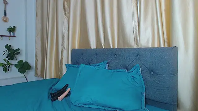 Emma_hassani webcam
