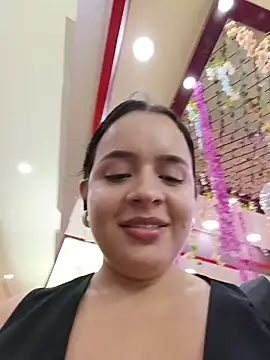 Julieth_hot-69 webcam