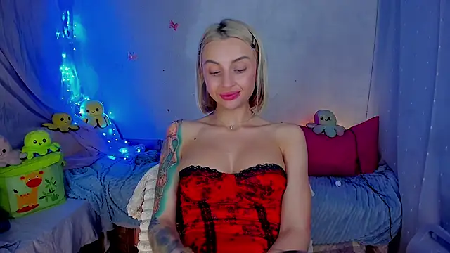 YourLizzyDoll webcam