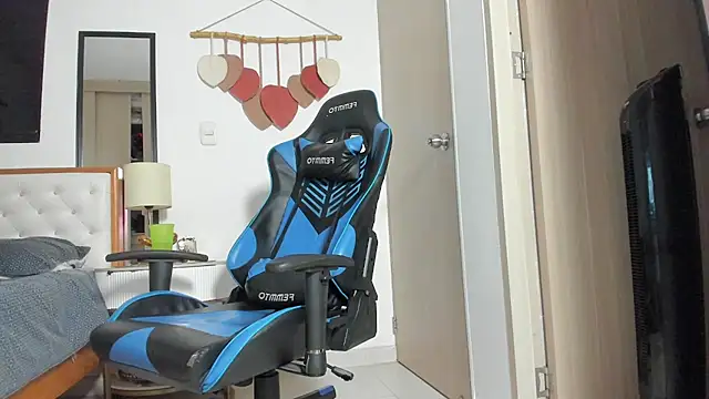 mateoleonee webcam