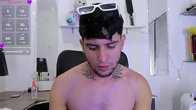 StefanoBigCock webcam