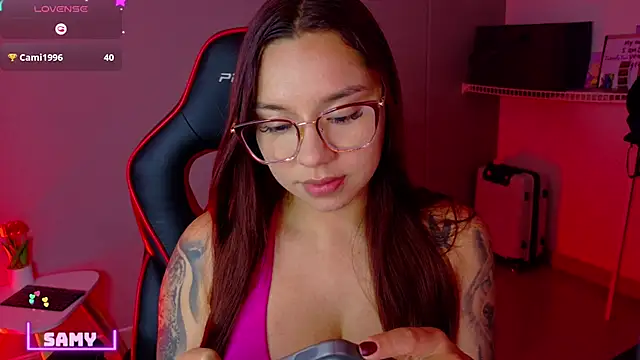 samantha_tattu webcam