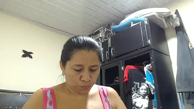 adrixxx38 webcam