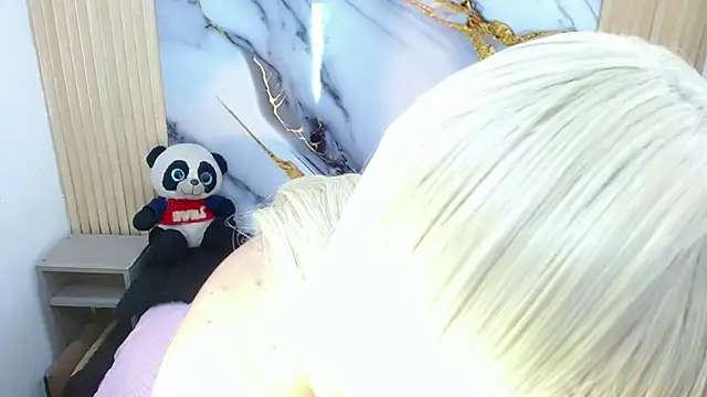 natashaislerxxx webcam