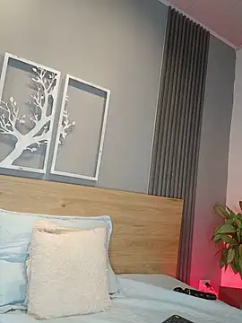 Elise-Leyton webcam