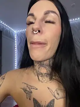 angel_devil_forever webcam