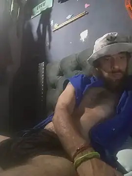 hairy_mannn webcam