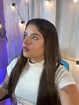 Lia_little18 webcam