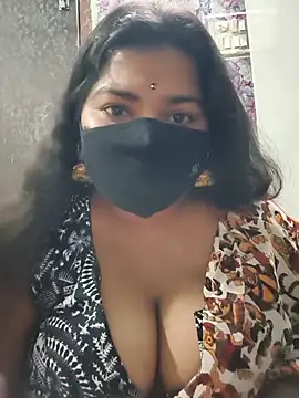 Liyaa_24 webcam