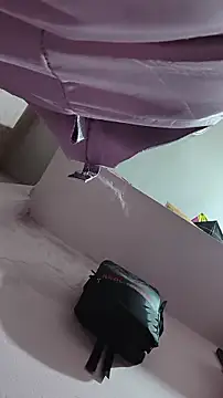 IMBADBOY4U webcam