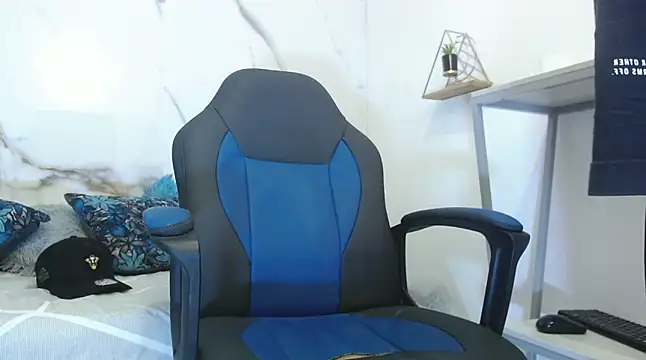XanderGrey8 webcam