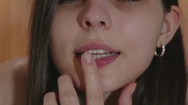 whisper_of_love webcam