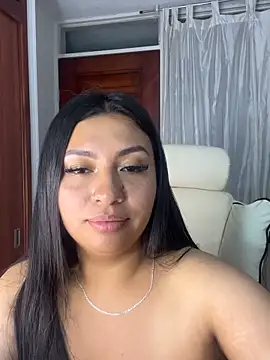 Issa_Santana webcam