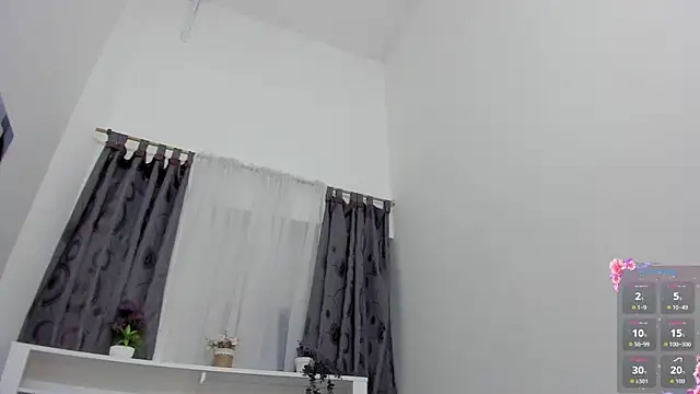 Mistt_Mia webcam