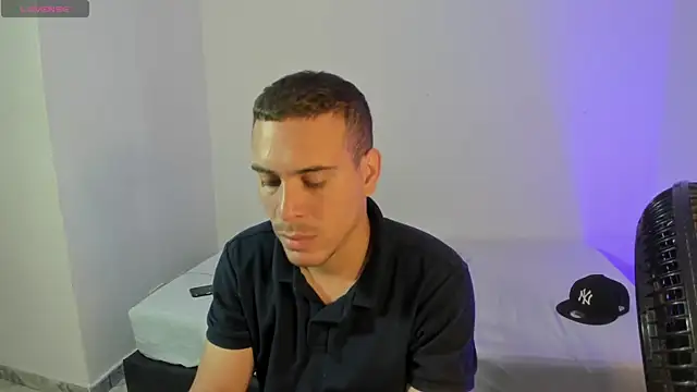 Axel__fierro webcam