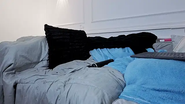 giigii_hadidd webcam