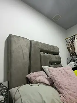 Yassy_11 webcam