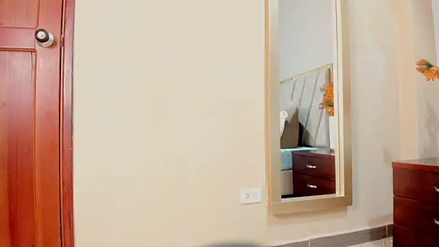MiiaRosse_ webcam
