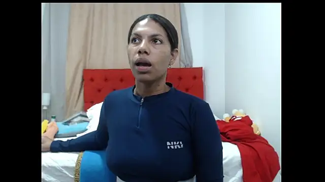 LADYSLAVEXXX webcam