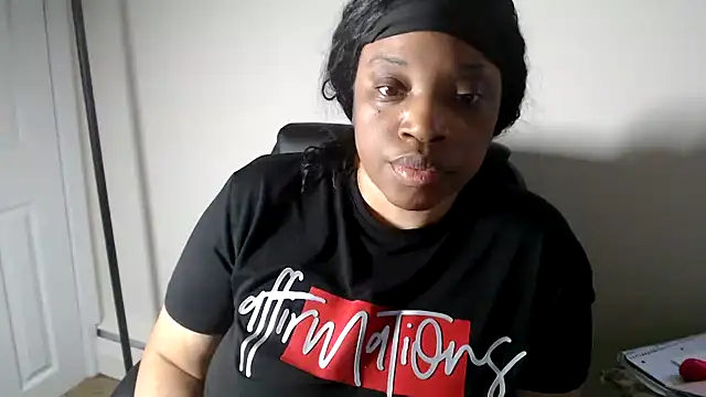 Sexymona1218 webcam