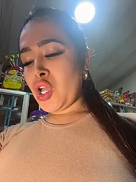 flirt chat room Sara Fun