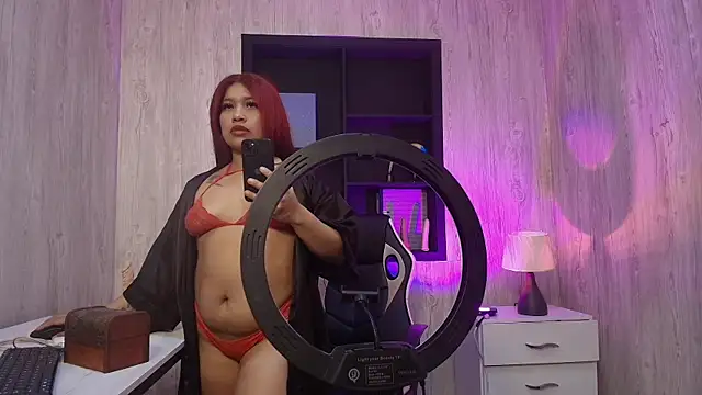 TamaraaHoney webcam