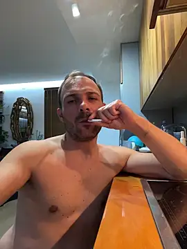 Adventurehotman webcam
