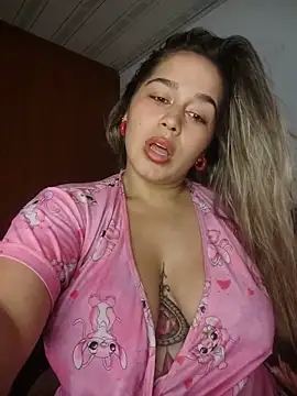 LaurenWelly_ webcam