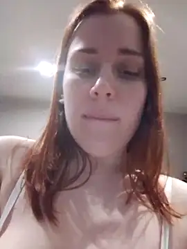 EllieGarson webcam