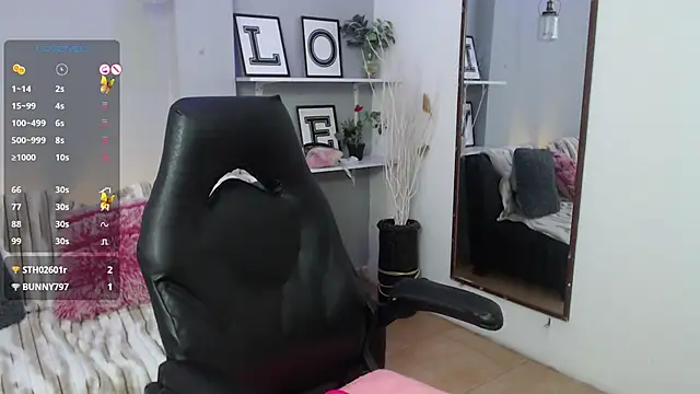 KendallWood_ webcam
