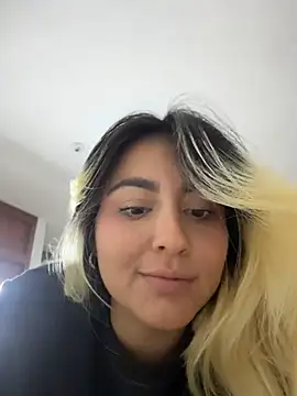 Elina_Hills webcam