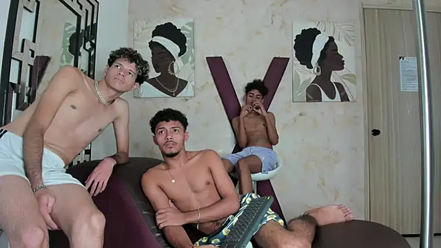COUPLES_BOYS webcam