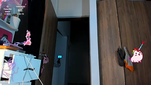 SkyeGabbyRose webcam