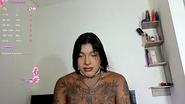 IsabellBigtitsxx webcam
