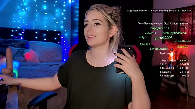 Lisaonthemoon webcam