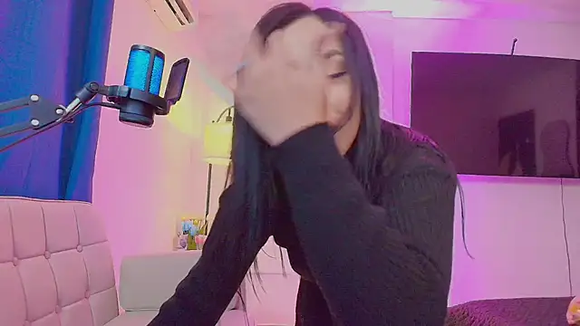 Maya_Bluee webcam