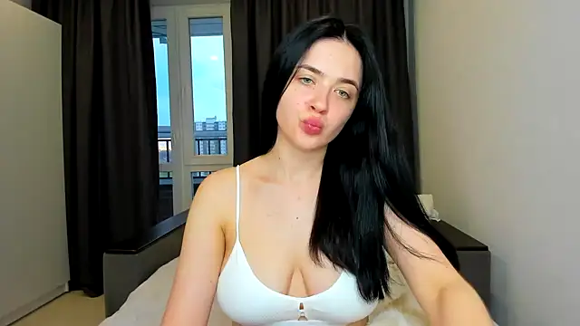 Minx_Night_CityXq webcam