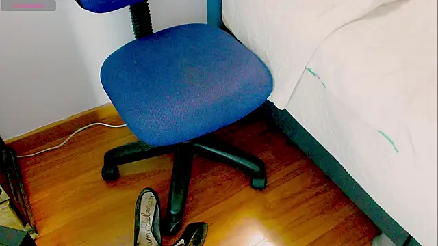 Kendraline1 webcam