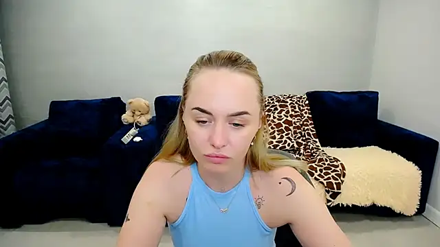 LiluMoon__ webcam