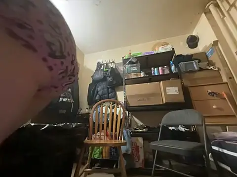 Snowbunnycake_131 webcam