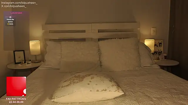 JulietteDee webcam