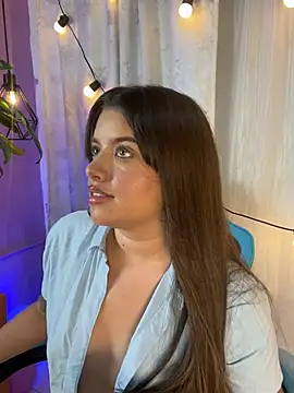 Lia_little18 webcam