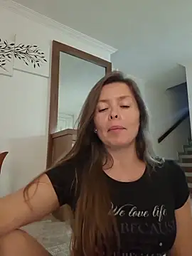 karina_warthon webcam