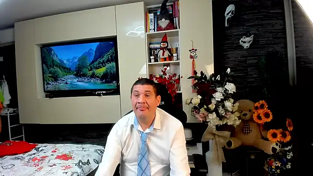 SpartacusDaddy48 webcam